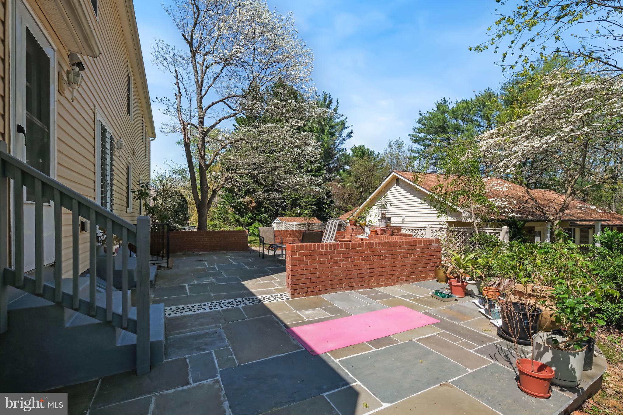 11917 REYNOLDS AVENUE