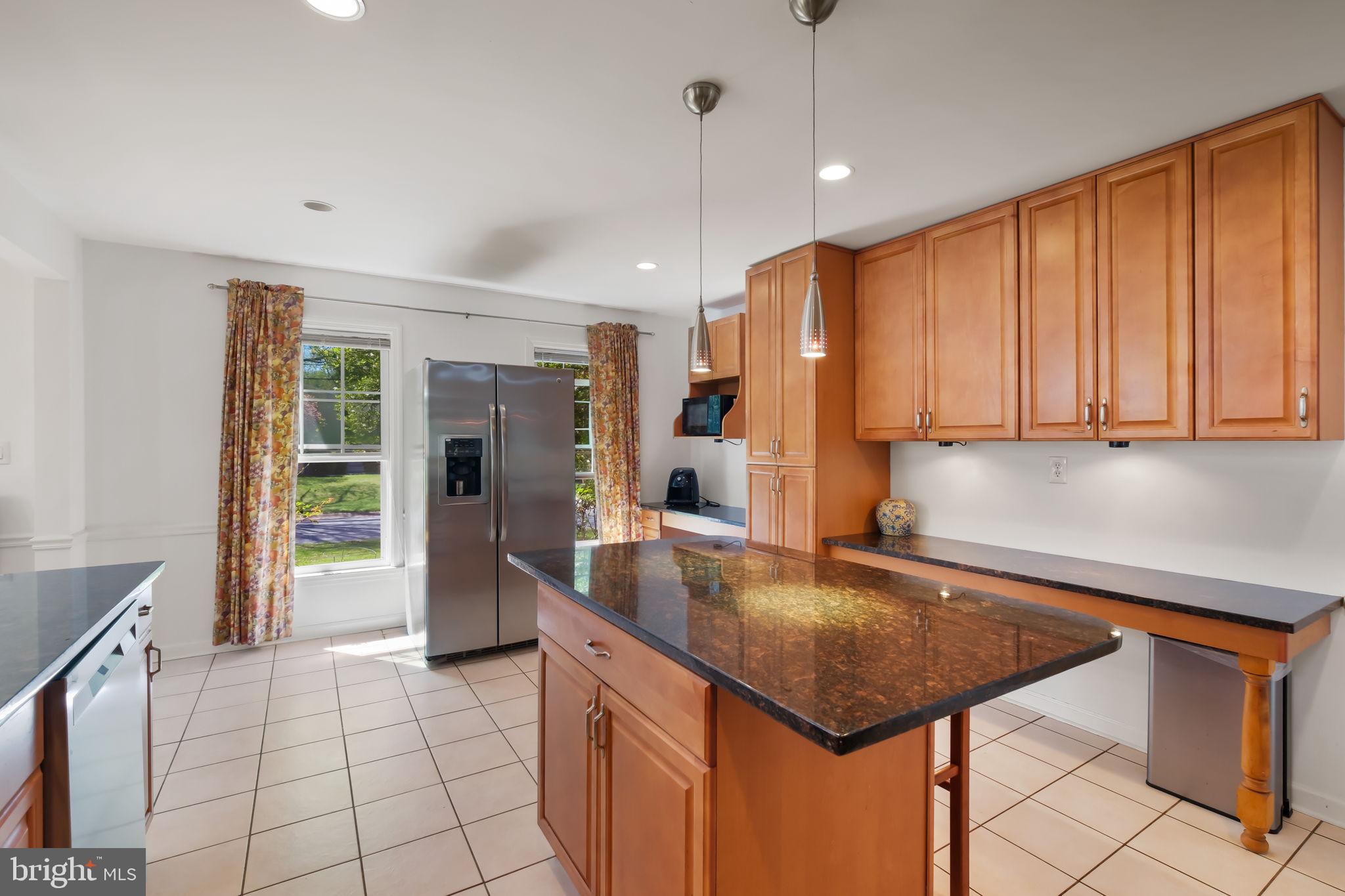 11917 REYNOLDS AVENUE