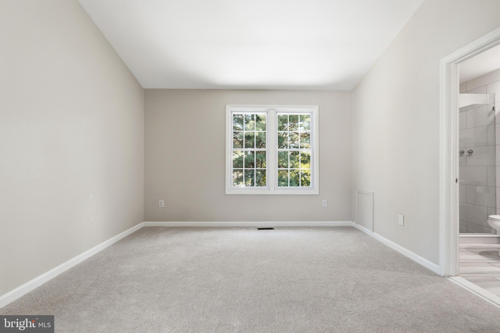 6 BOSTWICK COURT