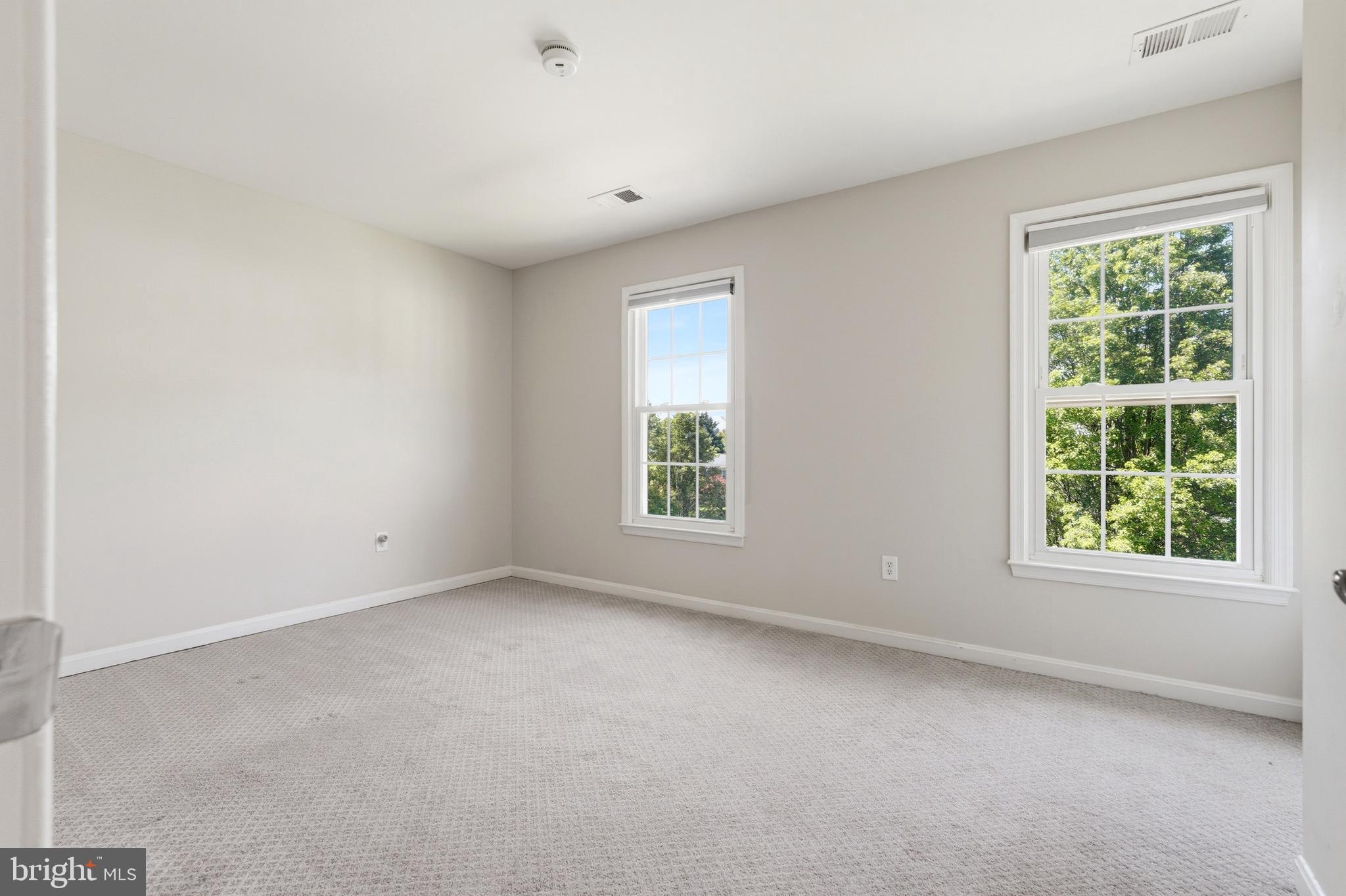 6 BOSTWICK COURT
