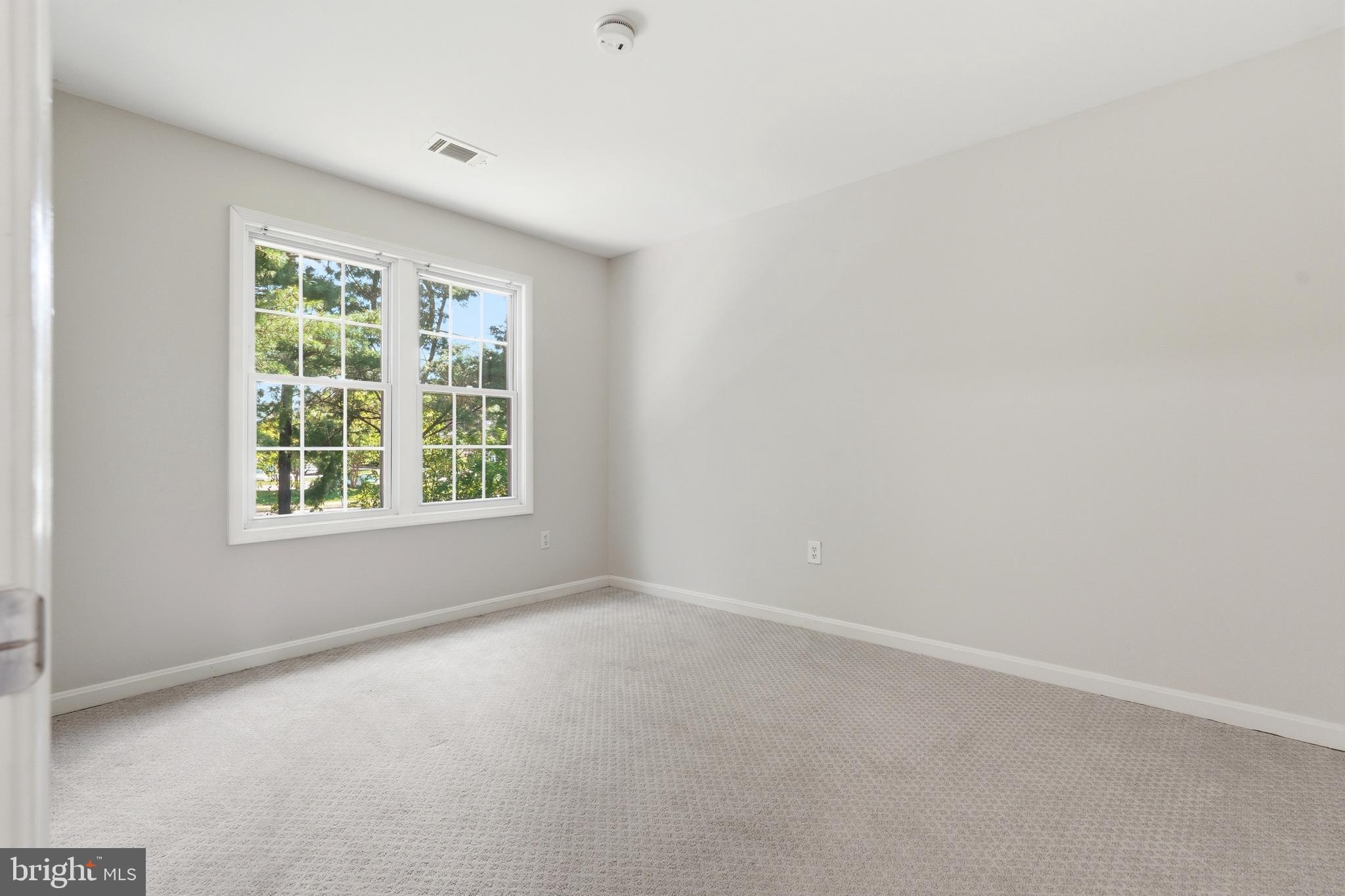 6 BOSTWICK COURT