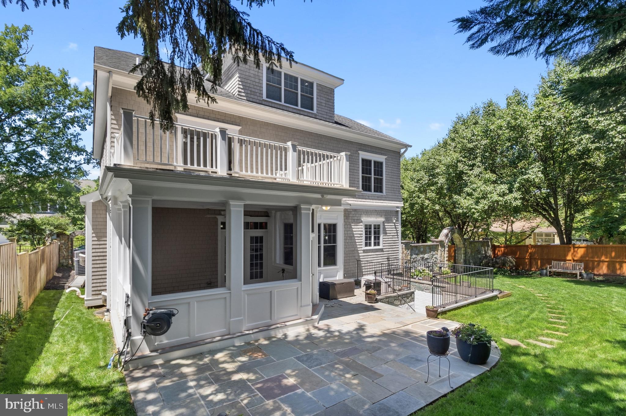 7527 WESTFIELD DRIVE