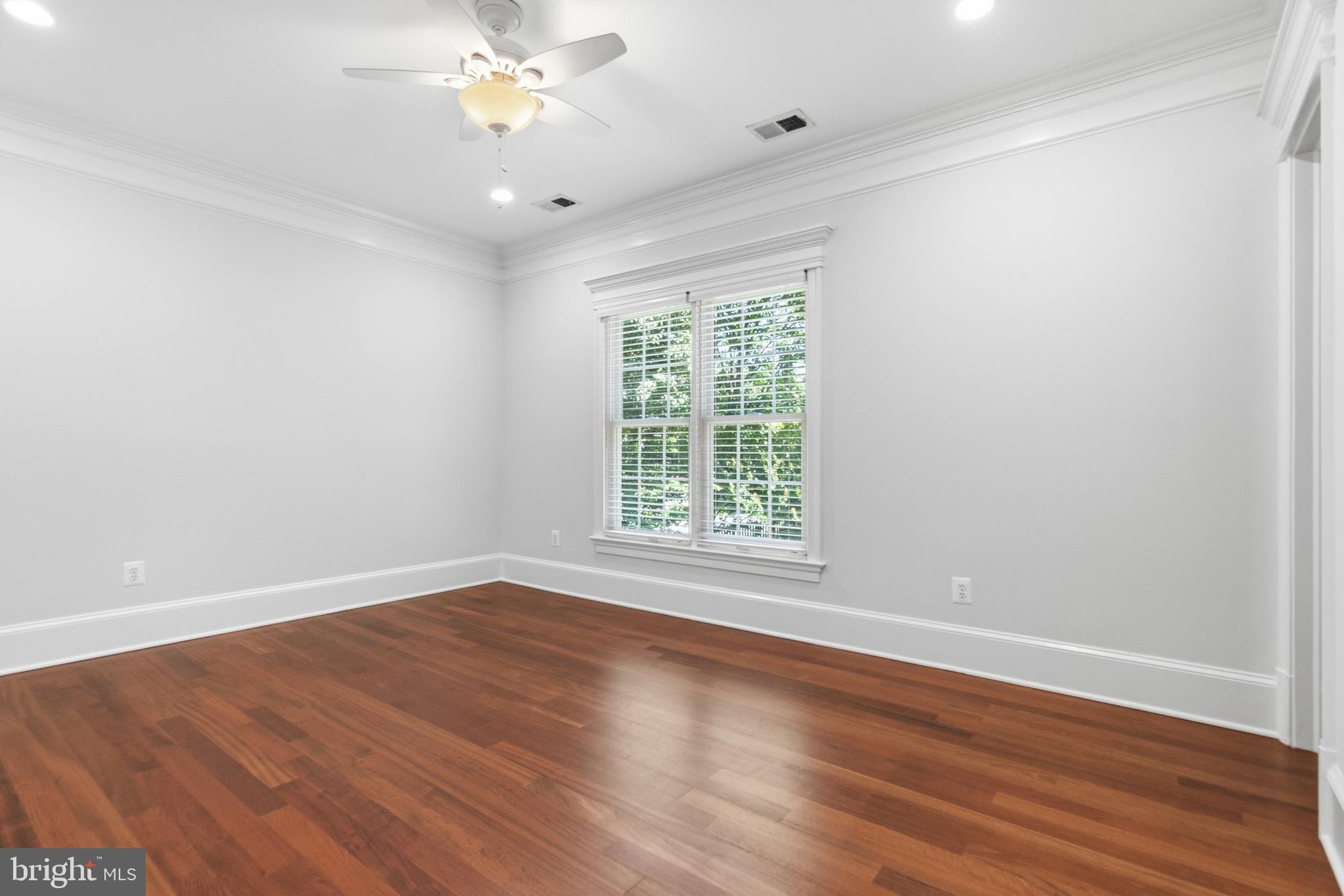 7527 WESTFIELD DRIVE