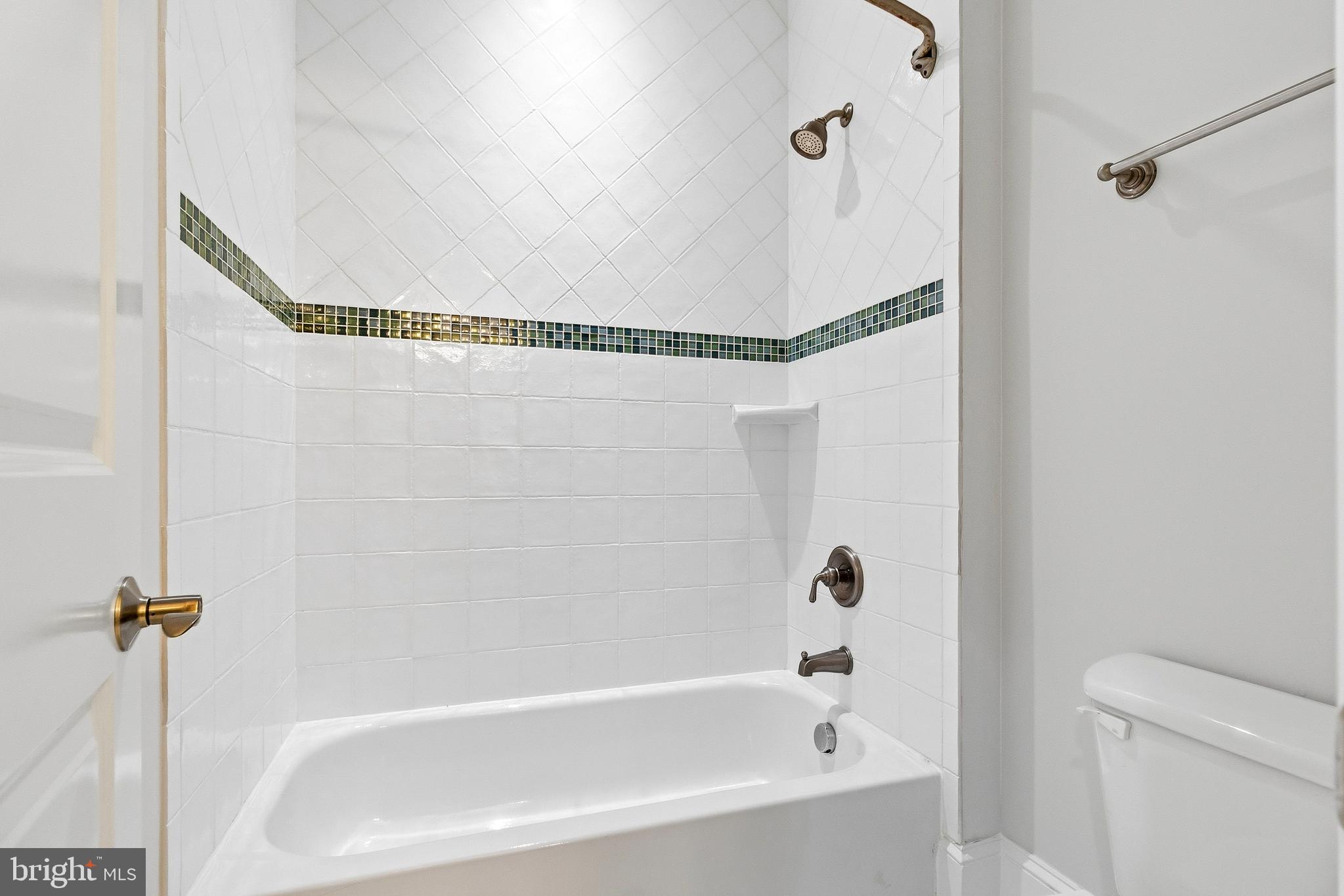 7527 WESTFIELD DRIVE