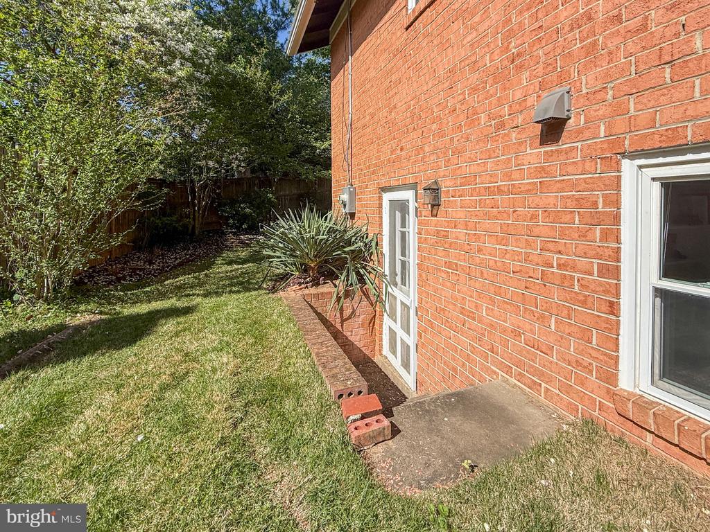 6811 TILDEN LANE