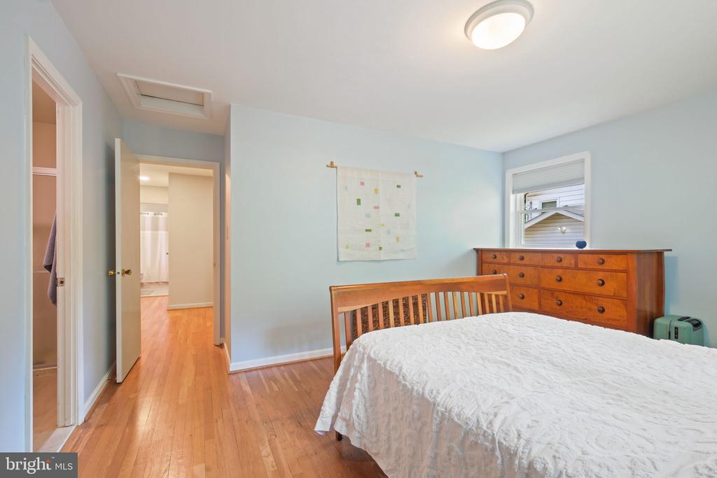 6811 TILDEN LANE