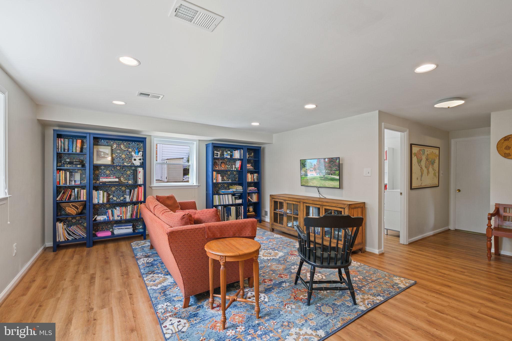 6811 TILDEN LANE
