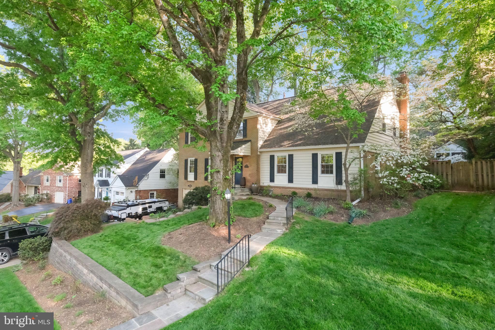7006 OLD CABIN LANE