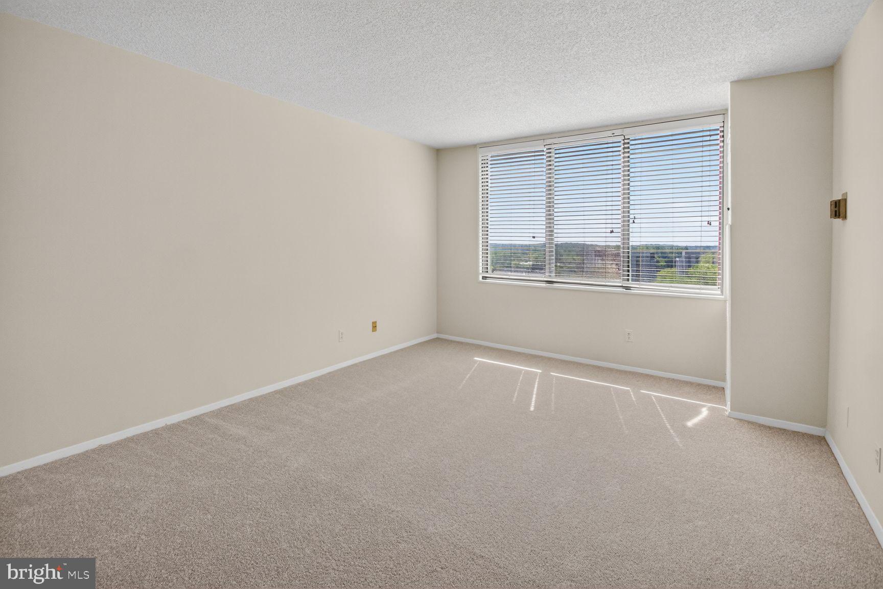 5225 POOKS HILL ROAD 1301N