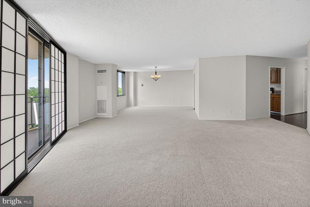 5225 POOKS HILL ROAD 1301N
