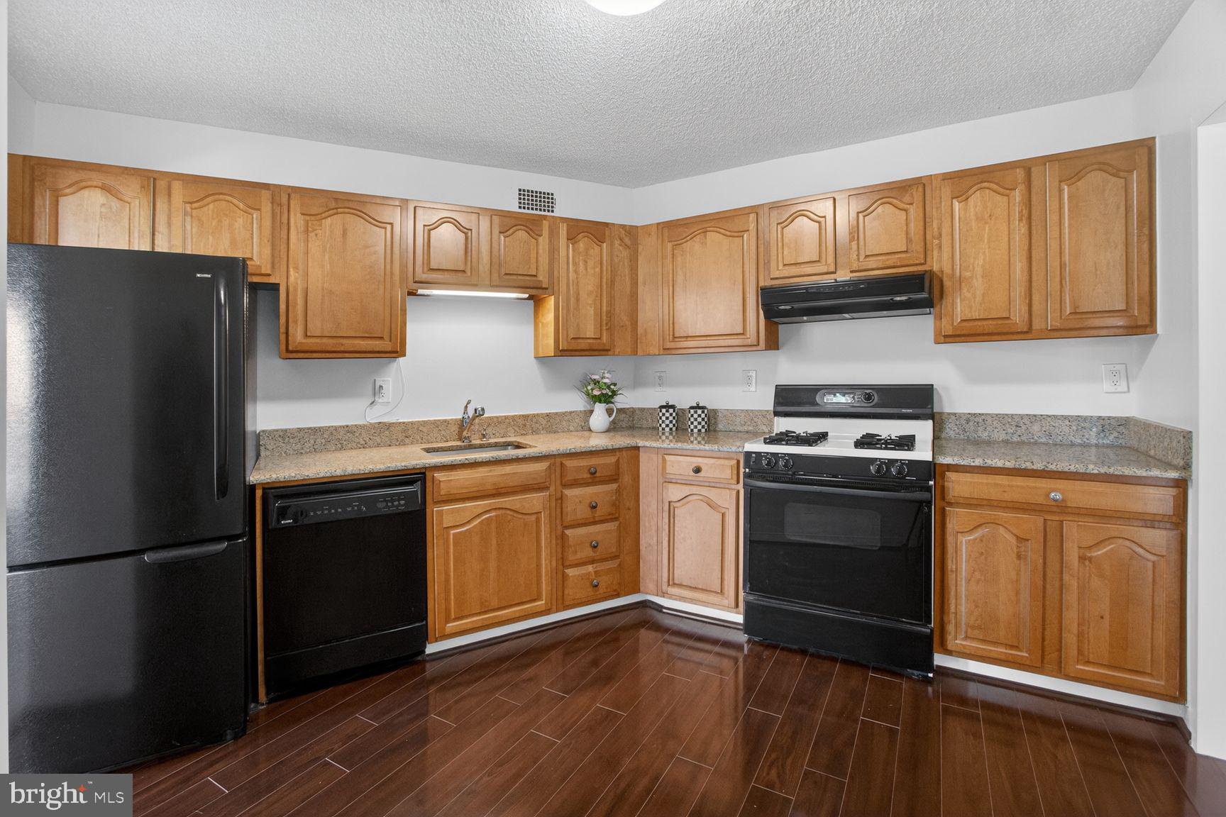 5225 POOKS HILL ROAD 1301N