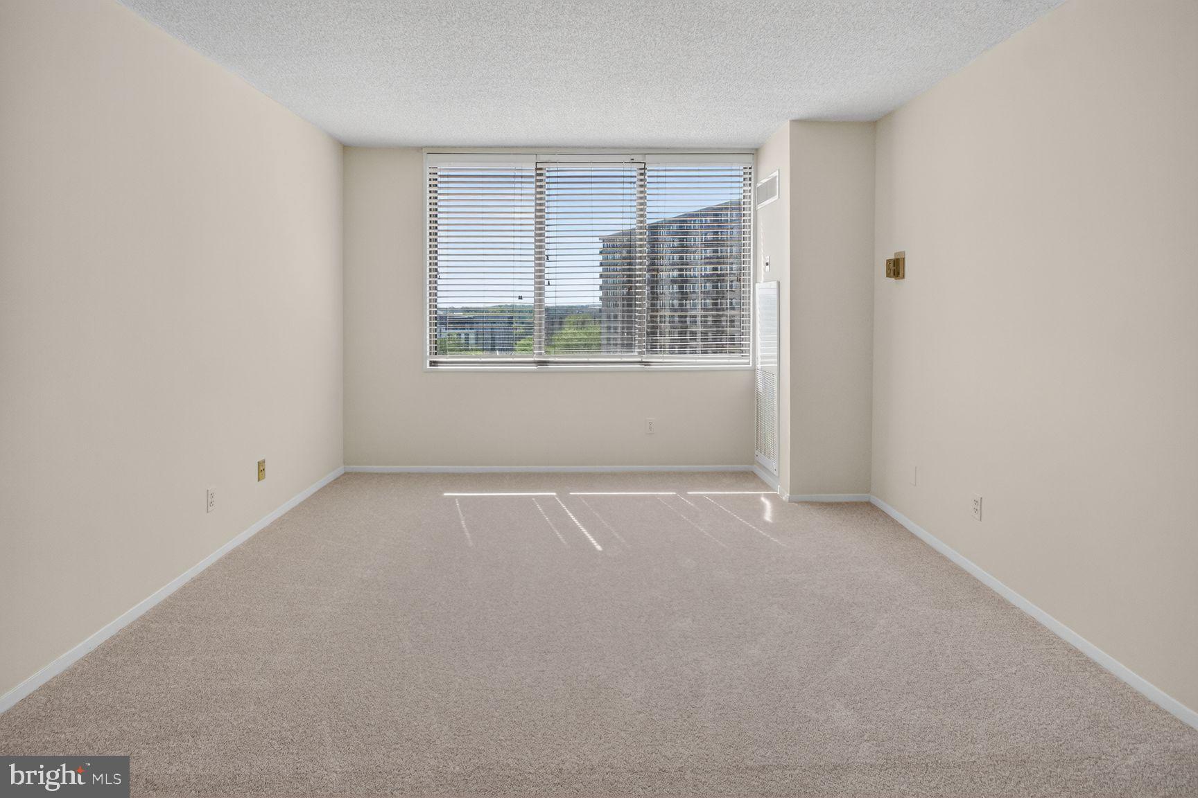 5225 POOKS HILL ROAD 1301N