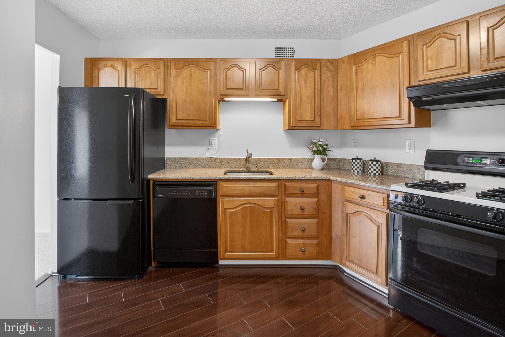 5225 POOKS HILL ROAD 1301N