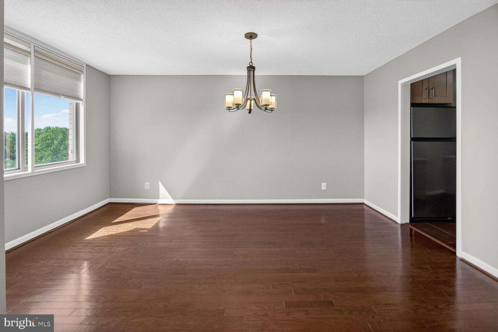 5225 POOKS HILL ROAD 1404S