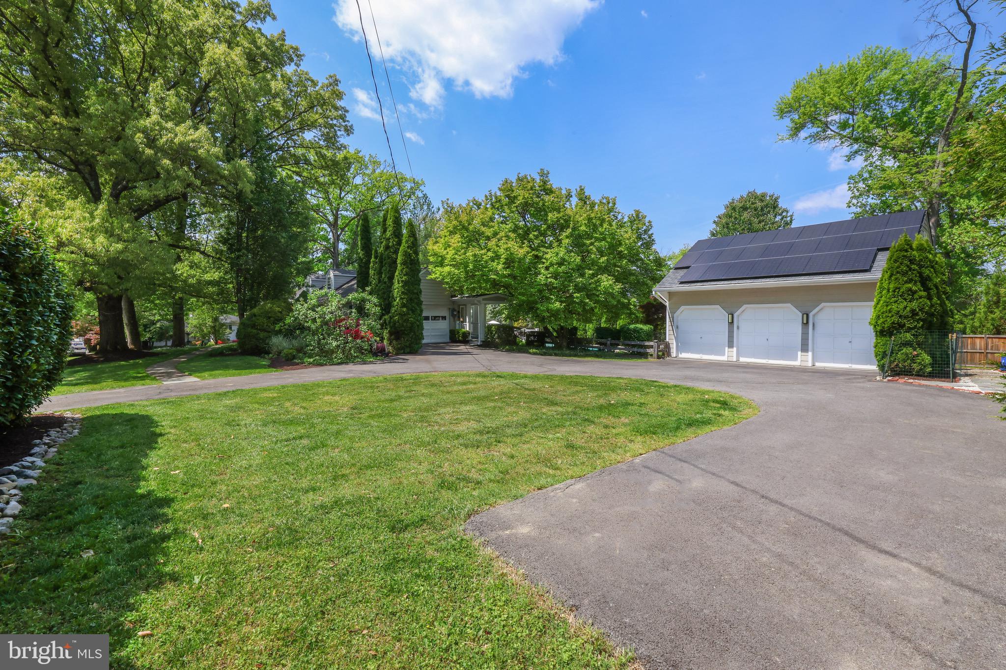 9600 PINKNEY COURT