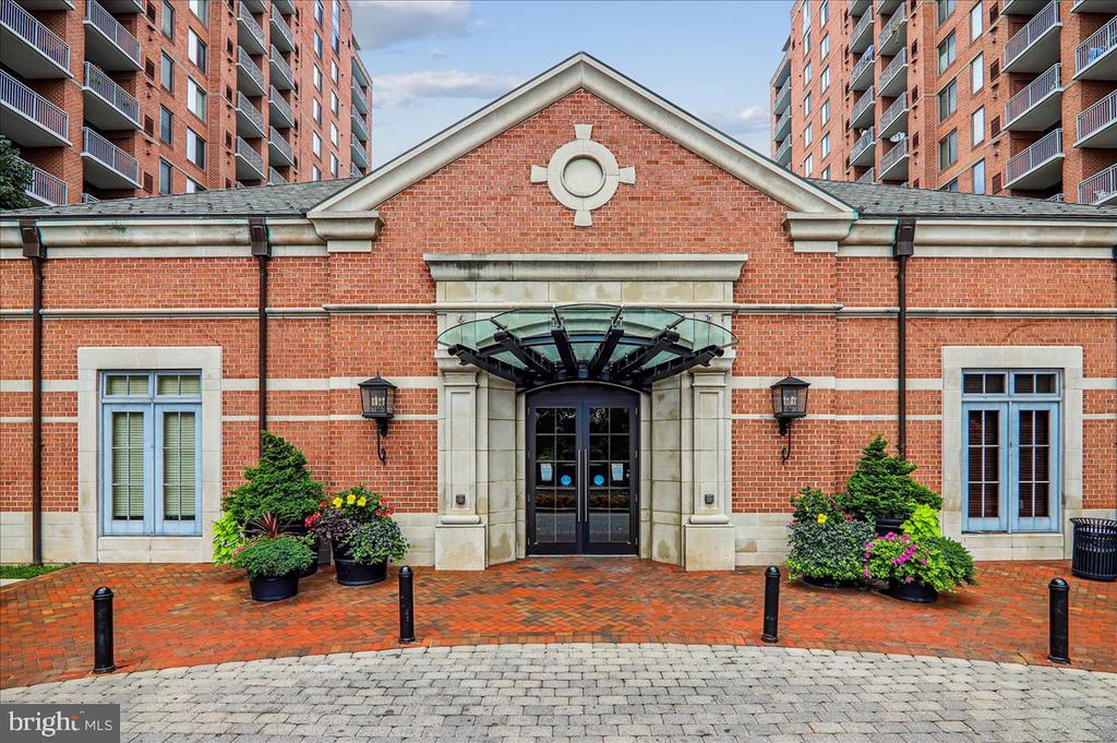 11710 OLD GEORGETOWN RD Unit: 1029