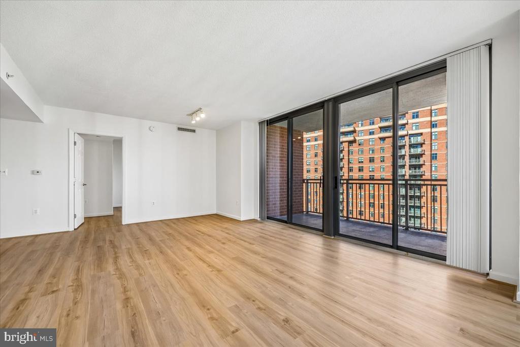 11710 OLD GEORGETOWN RD Unit: 1029