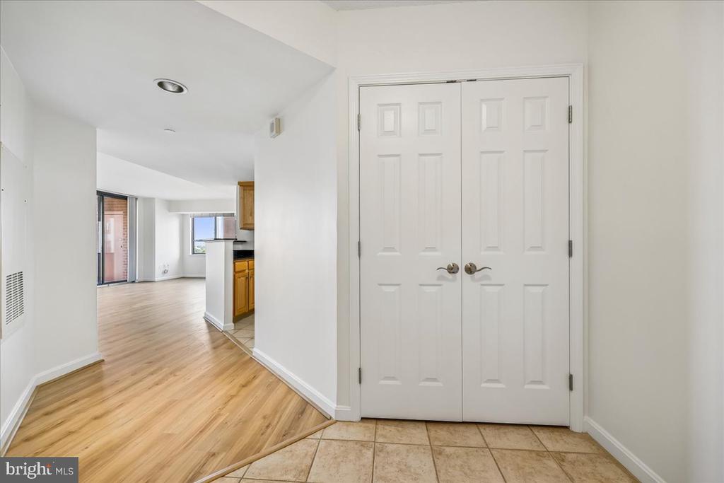 11710 OLD GEORGETOWN RD Unit: 1029