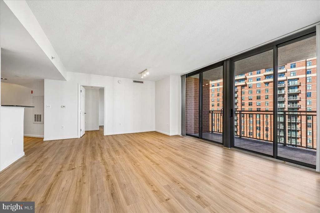 11710 OLD GEORGETOWN RD Unit: 1029