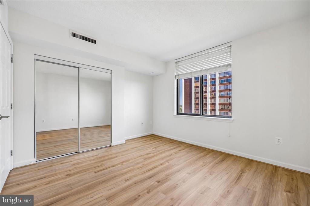 11710 OLD GEORGETOWN RD Unit: 1029