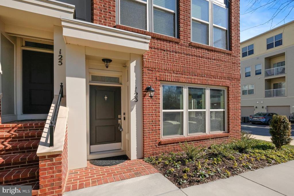123 COPLEY CIRCLE 35-A