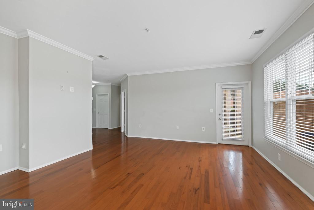 11800 OLD GEORGETOWN 1305