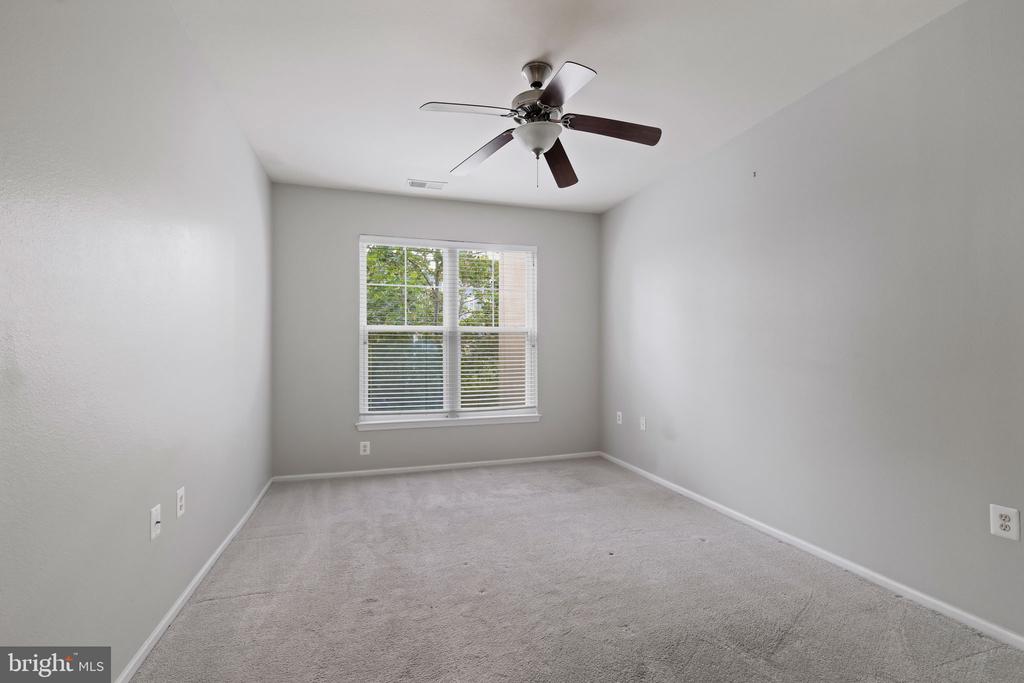 11800 OLD GEORGETOWN 1305