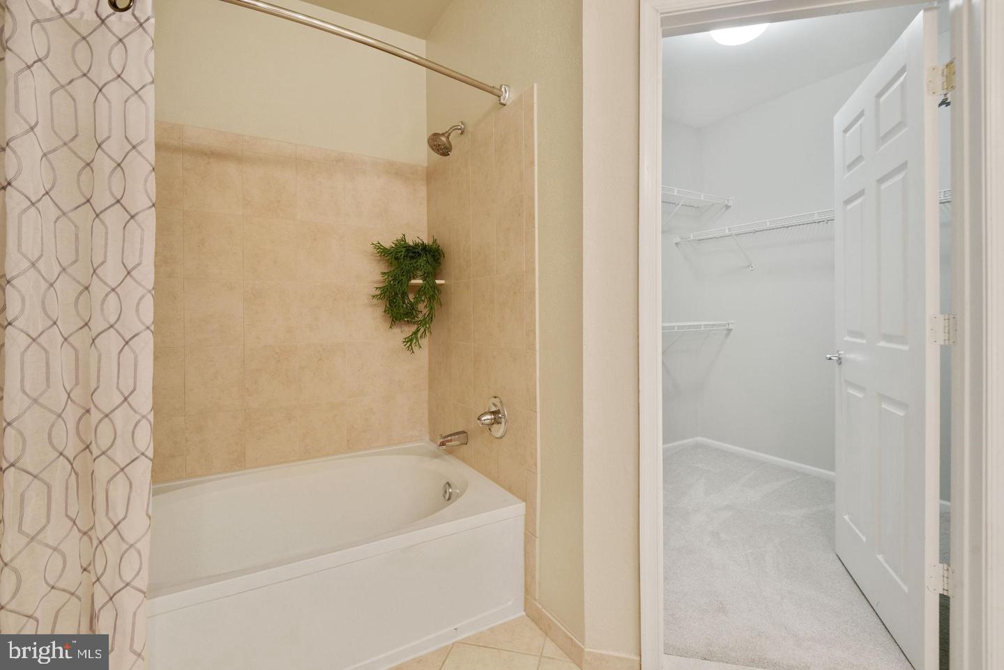 11800 OLD GEORGETOWN 1305