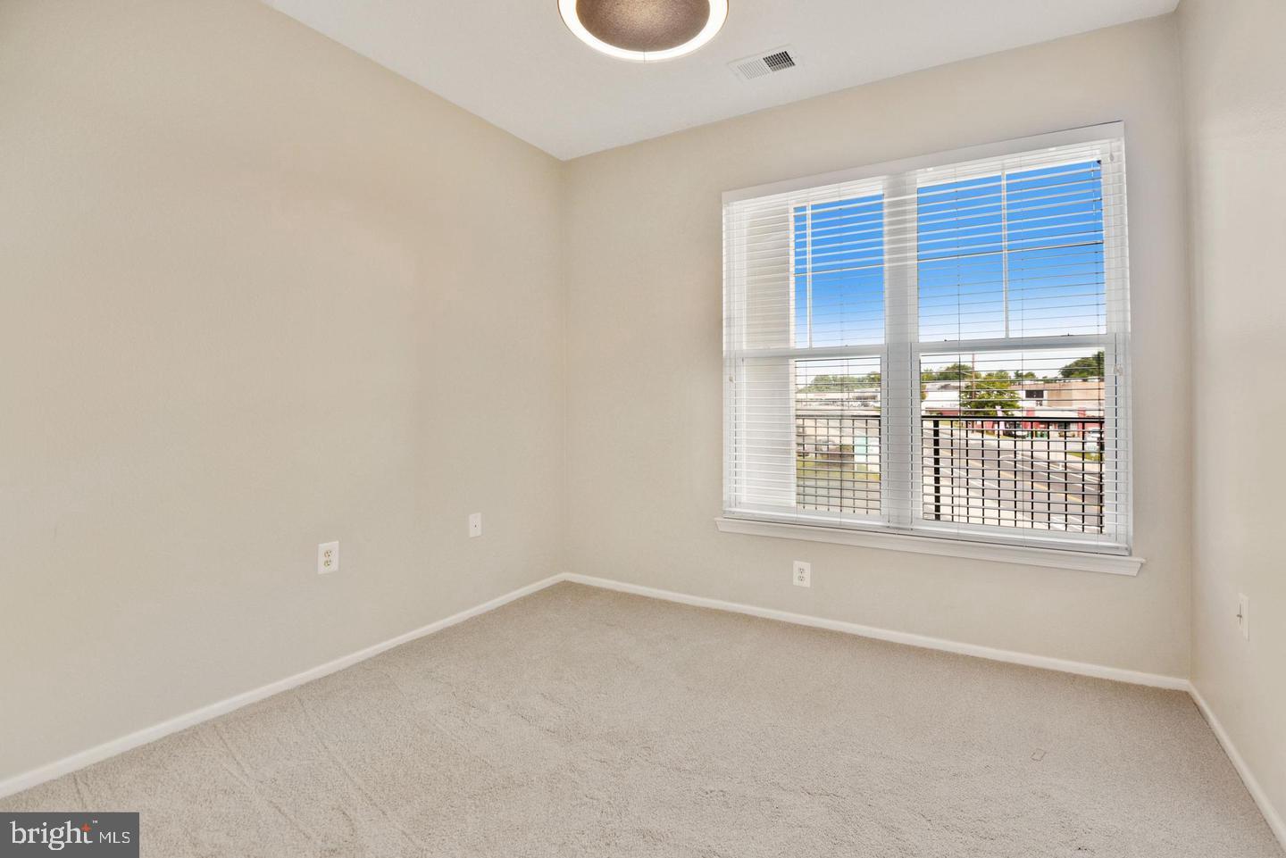 11800 OLD GEORGETOWN 1305
