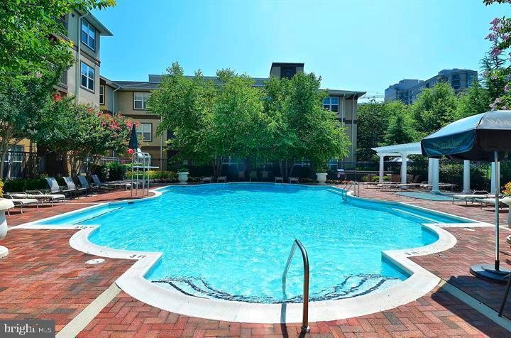 11800 OLD GEORGETOWN 1305