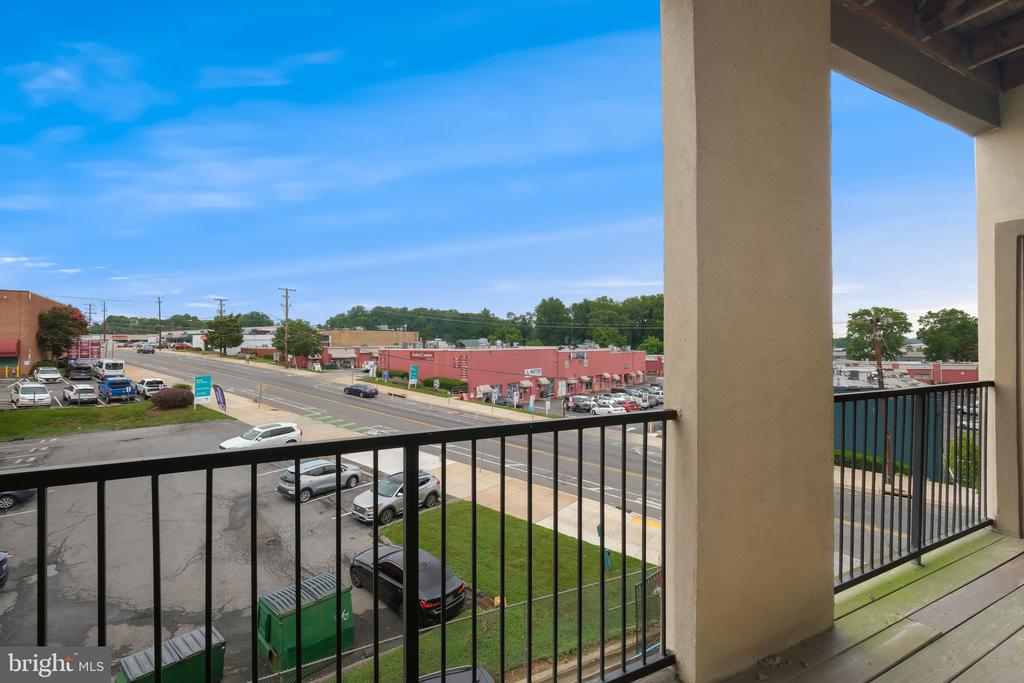 11800 OLD GEORGETOWN 1305