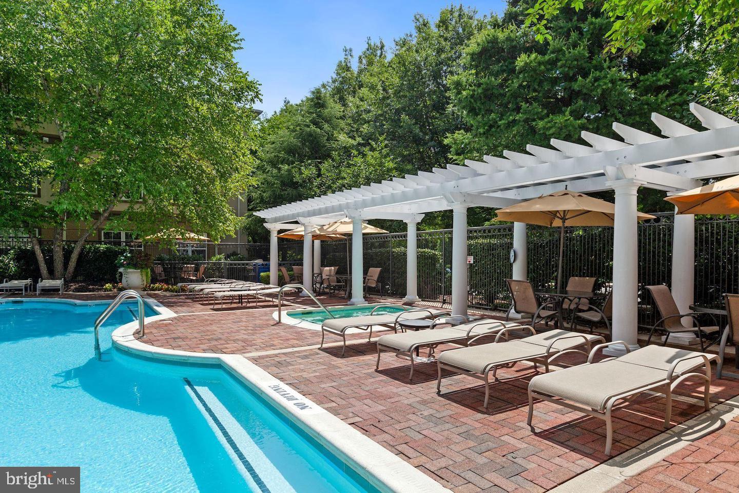 11800 OLD GEORGETOWN 1305