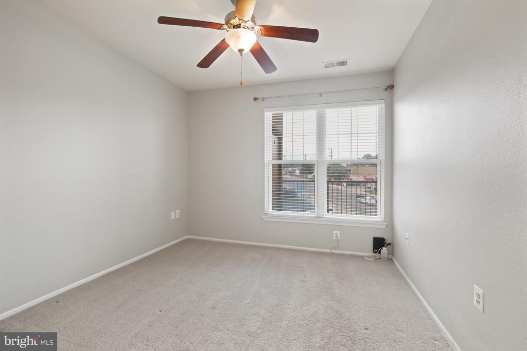 11800 OLD GEORGETOWN 1305