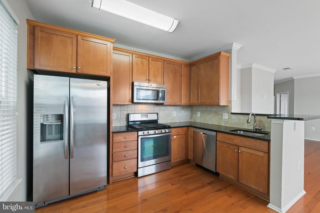11800 OLD GEORGETOWN 1305