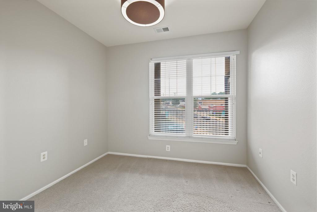 11800 OLD GEORGETOWN 1305