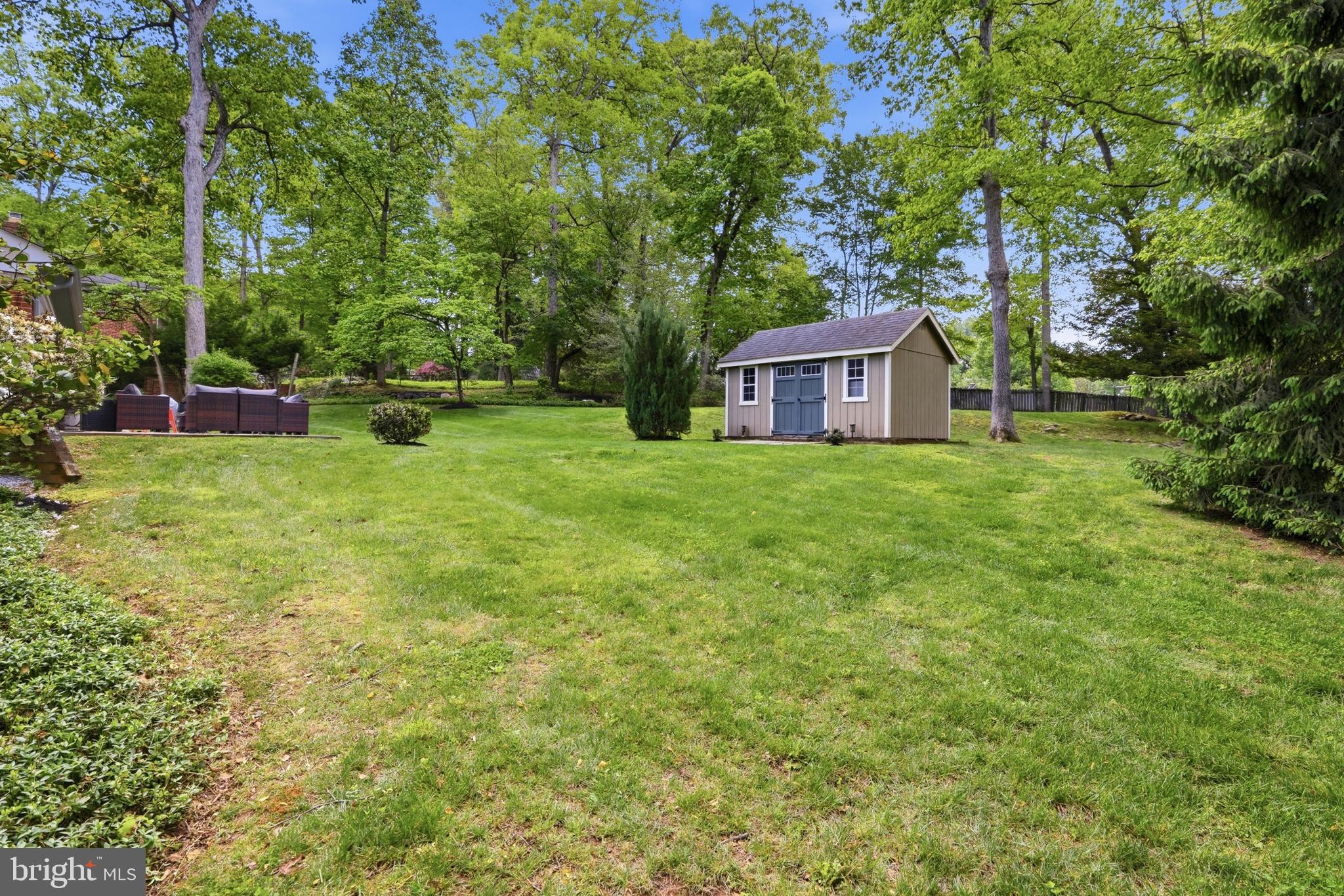 111 LILLIAN LANE