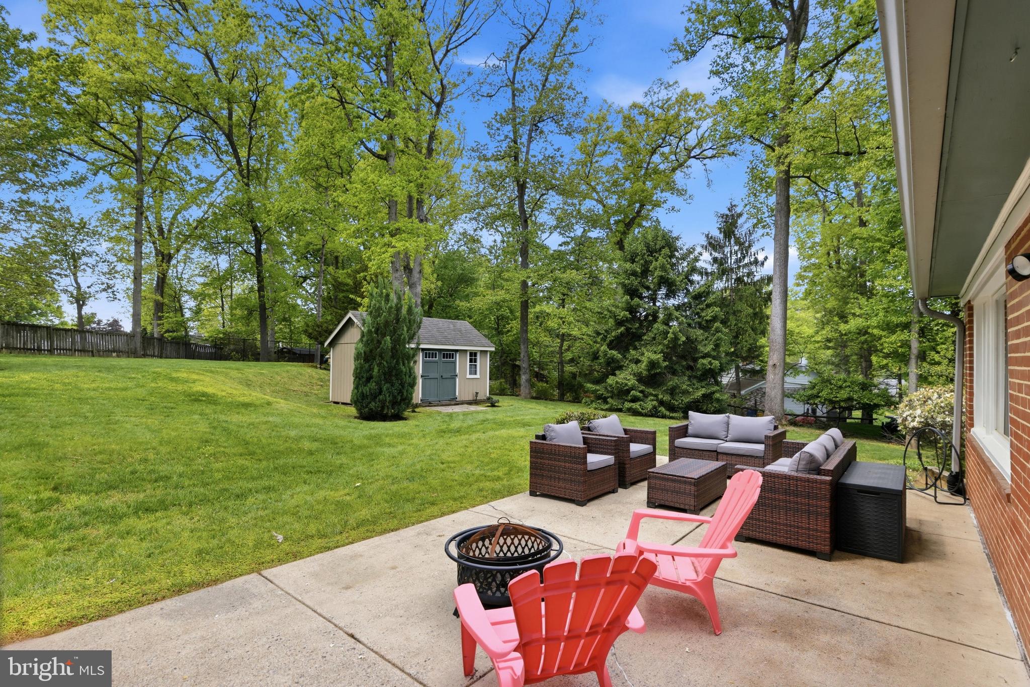 111 LILLIAN LANE