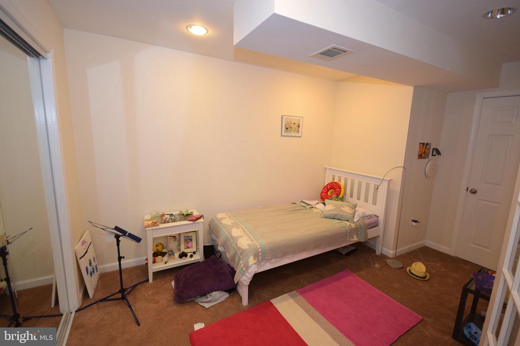 6728 SULKY LANE