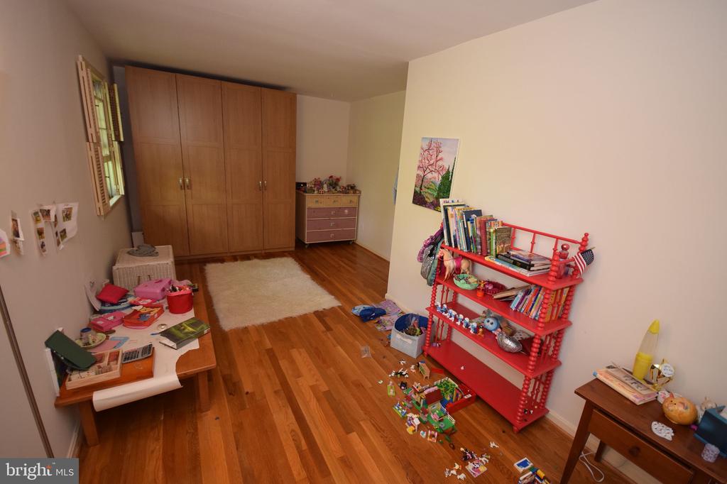 6728 SULKY LANE