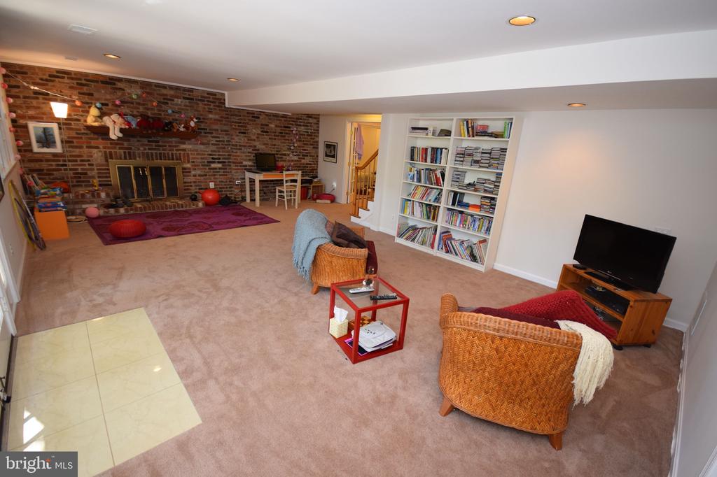 6728 SULKY LANE