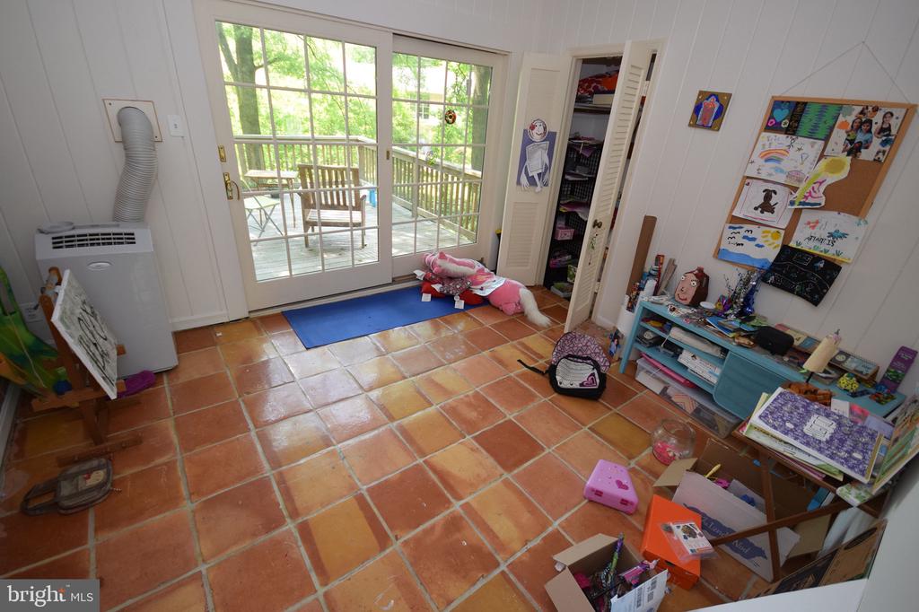 6728 SULKY LANE