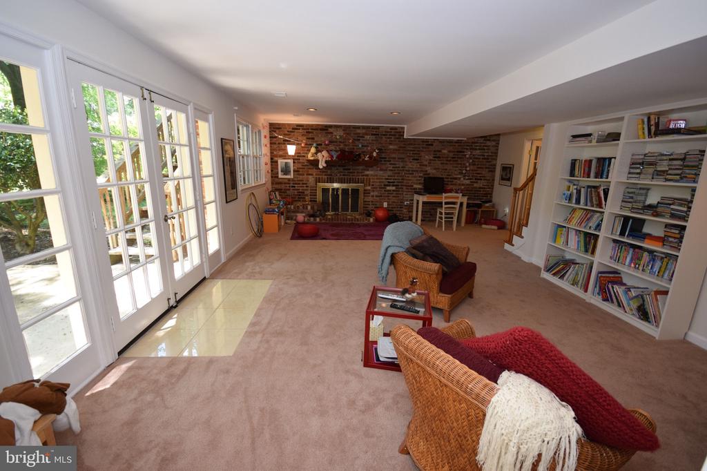 6728 SULKY LANE