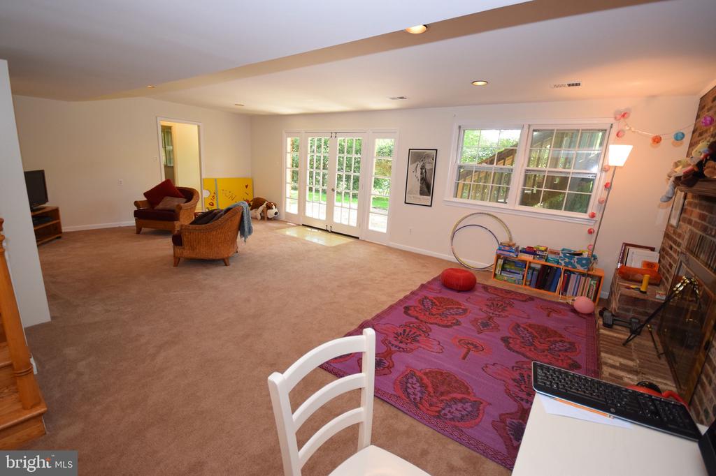 6728 SULKY LANE