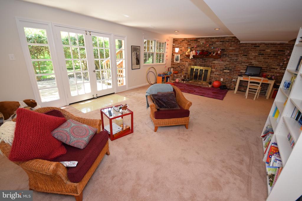6728 SULKY LANE