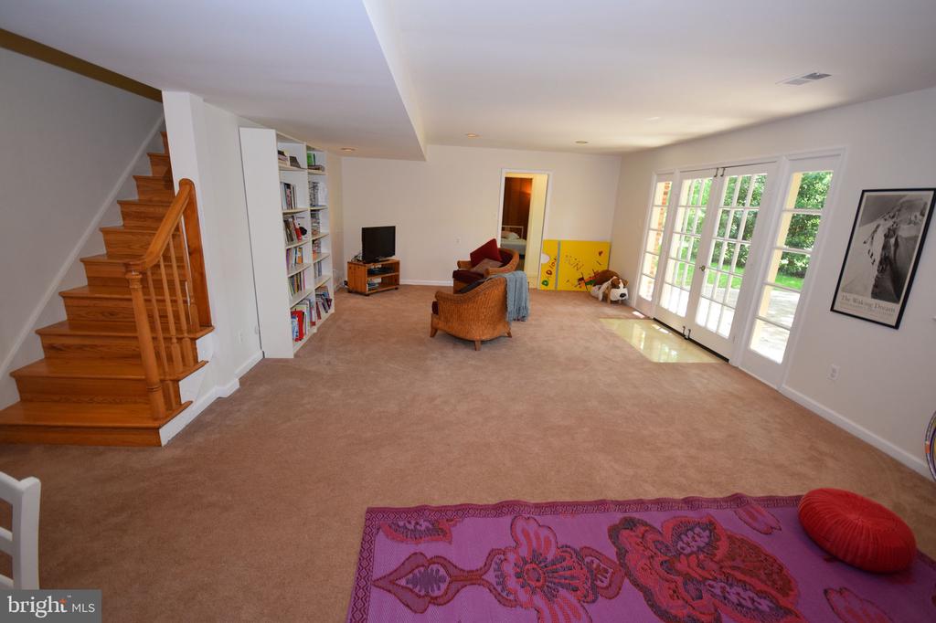6728 SULKY LANE