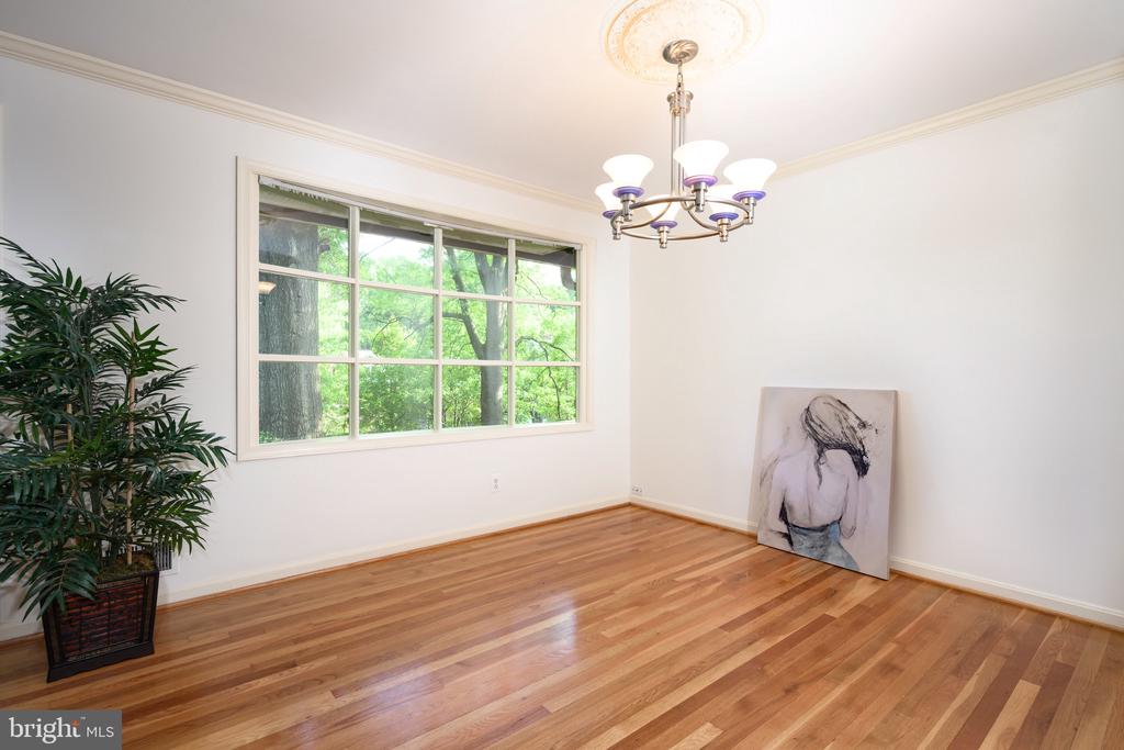 6728 SULKY LANE