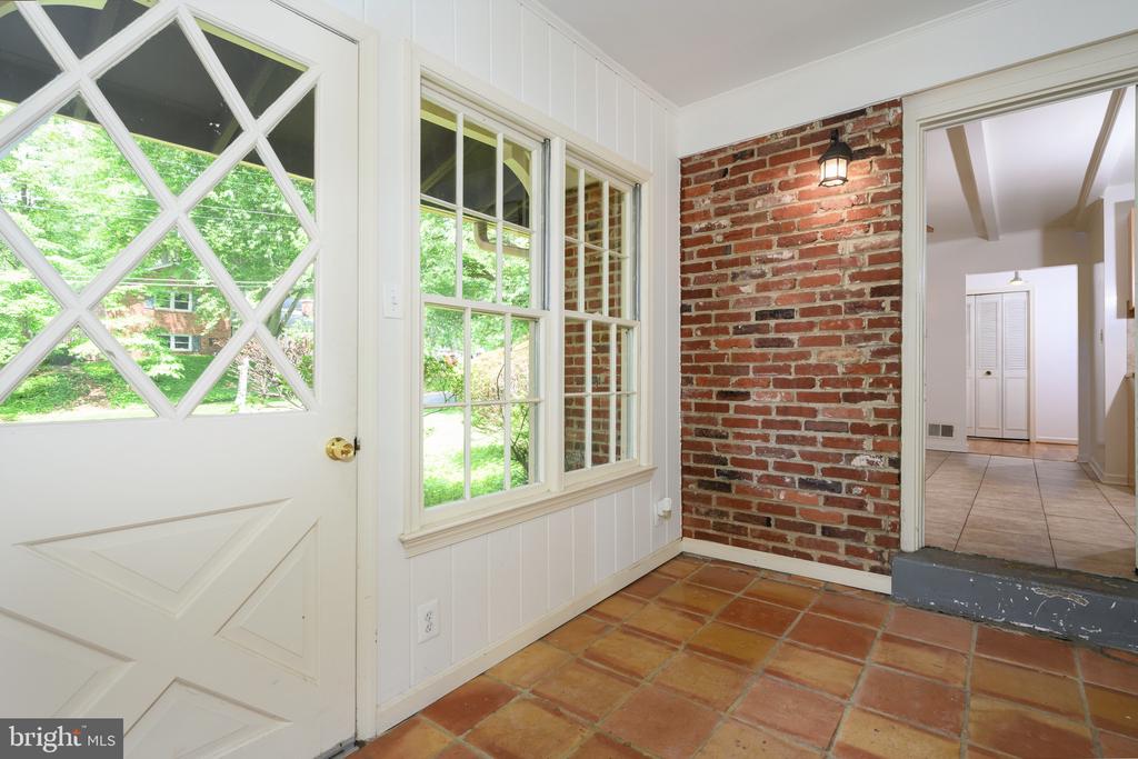 6728 SULKY LANE