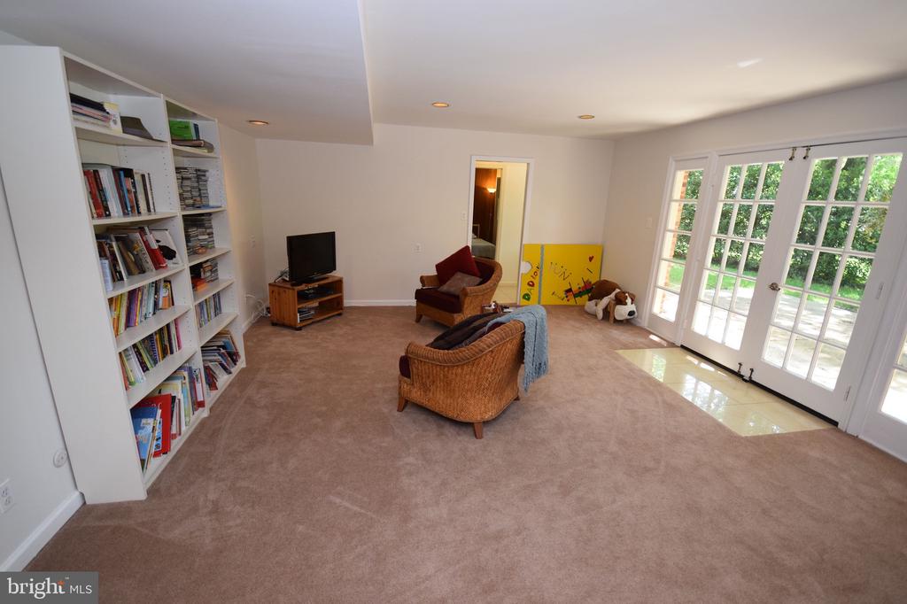 6728 SULKY LANE