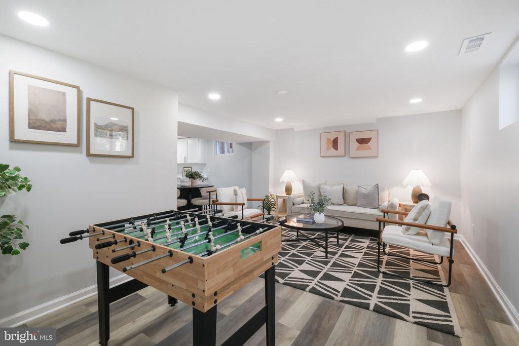 12718 MEADOWOOD DRIVE