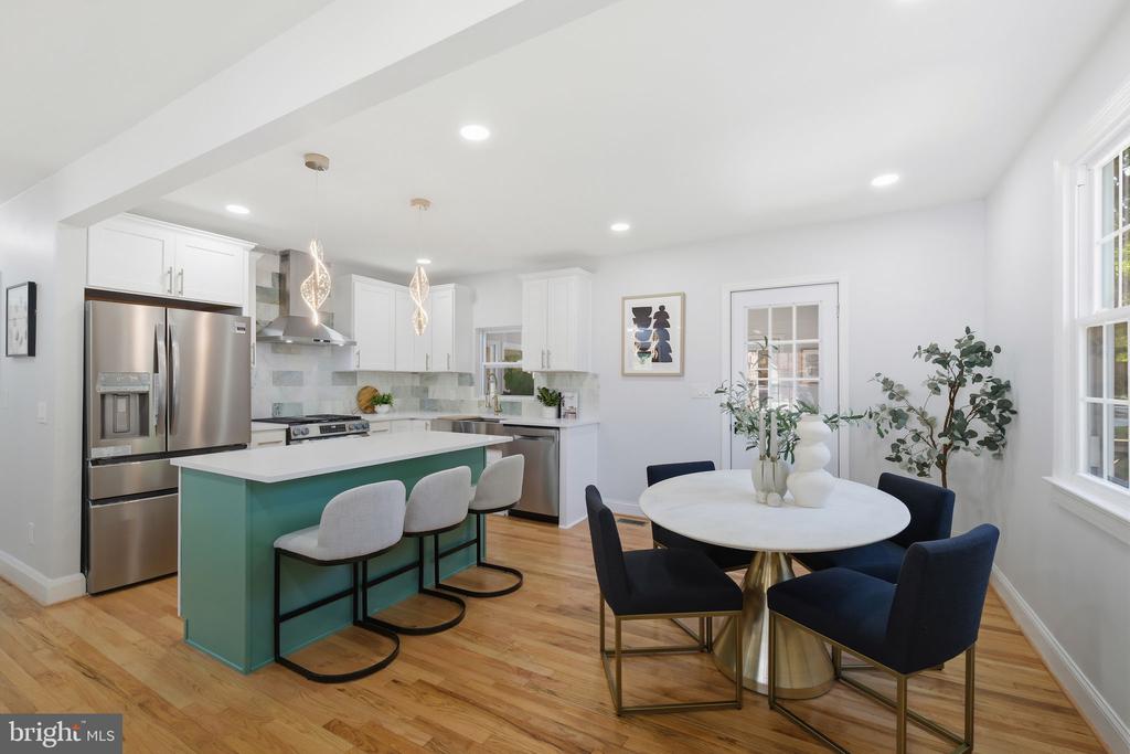 12718 MEADOWOOD DRIVE